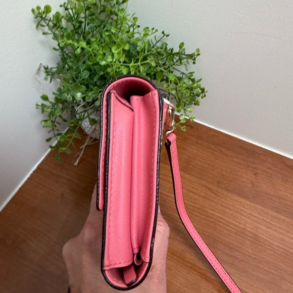 KATE SPADE Pink Xbody Phone Purse Winni Wakefield Lane Wallet R/$199 EUC - Picture 9 of 10